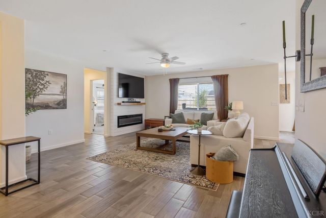 2146 W Escher Drive, Hanford, CA 93230