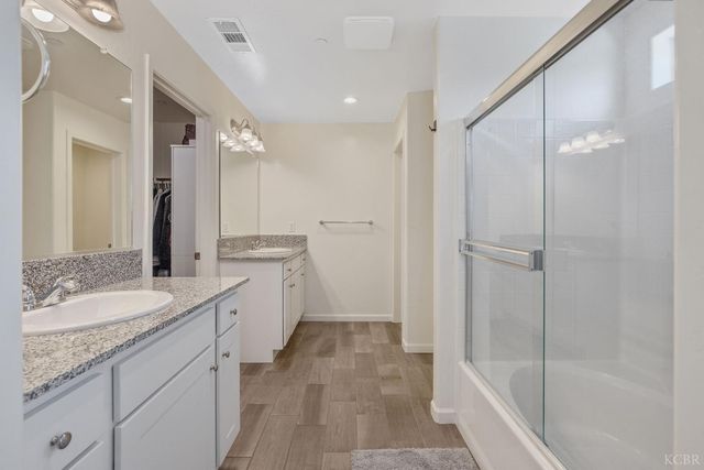 2146 W Escher Drive, Hanford, CA 93230