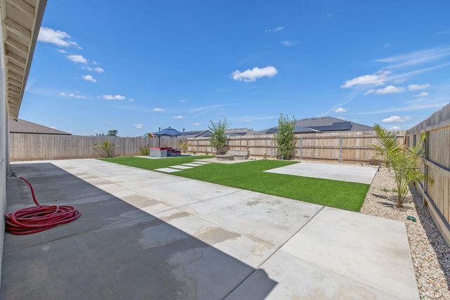 2146 W Escher Drive, Hanford, CA 93230