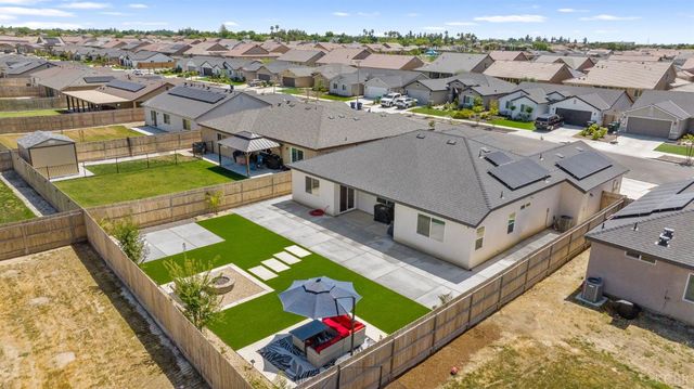 2146 W Escher Drive, Hanford, CA 93230