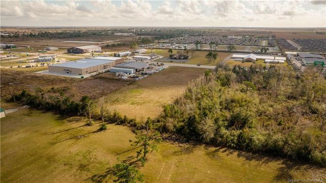 E McNeese Street, Lake Charles, LA 70607