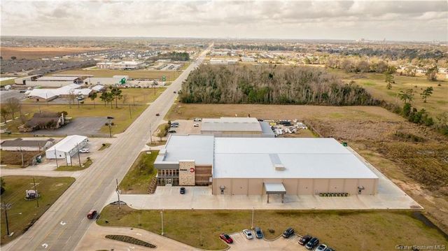 E McNeese Street, Lake Charles, LA 70607