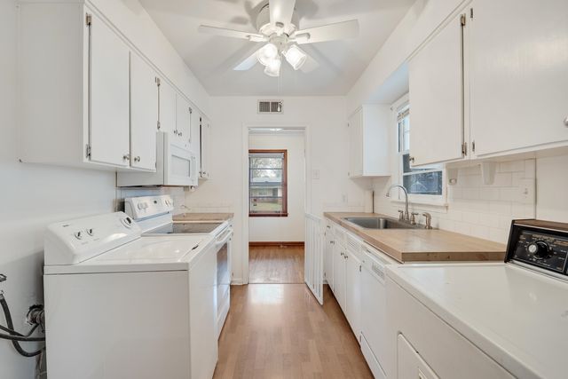 4928 FLAMINGO RD, Memphis, TN 38117