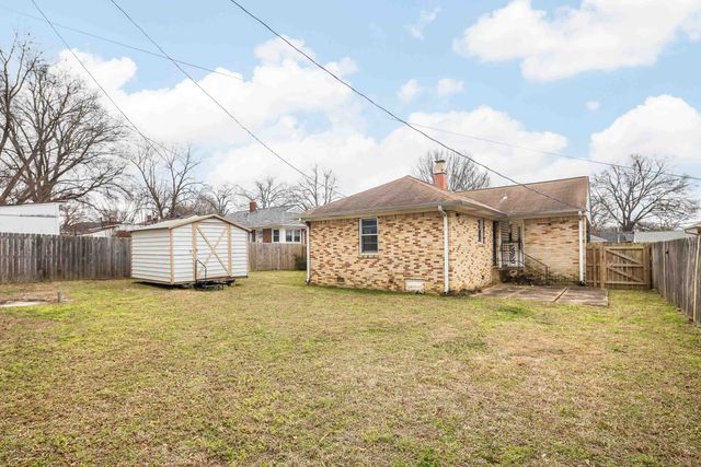 4928 FLAMINGO RD, Memphis, TN 38117