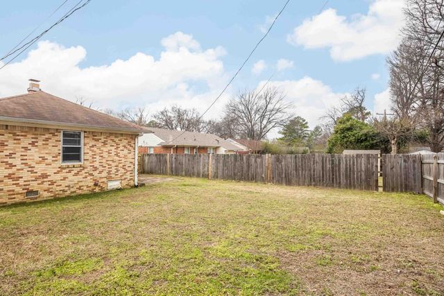 4928 FLAMINGO RD, Memphis, TN 38117