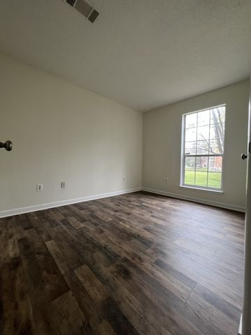 1245 Old Lascassas Rd Apt B, Murfreesboro, TN 37130