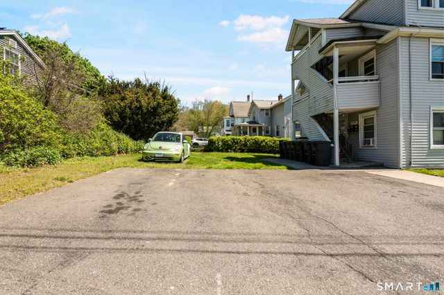 13 Church Street, Beacon Falls, CT 06403