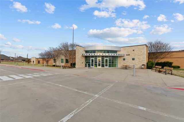 122 Hudson Lane, Justin, TX 76247