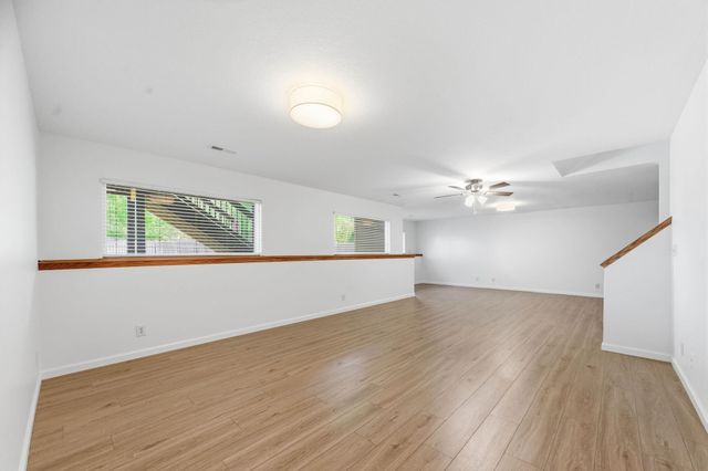 1418 E WoodBrook St, Derby, KS 67037