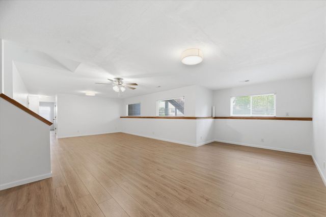 1418 E WoodBrook St, Derby, KS 67037