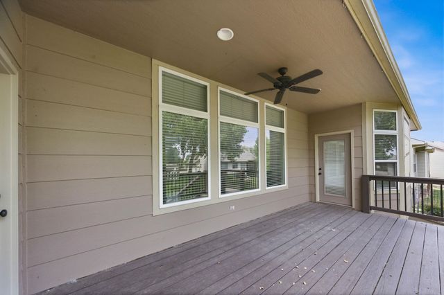 1418 E WoodBrook St, Derby, KS 67037