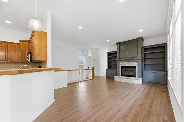 1418 E WoodBrook St, Derby, KS 67037