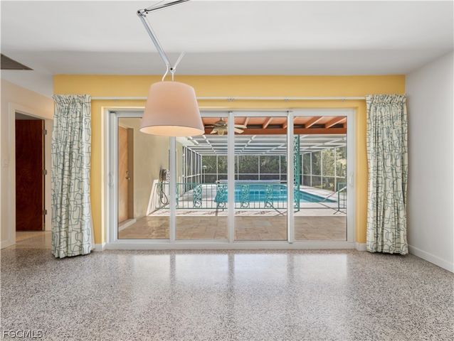 3517 Stuart CT, Fort Myers, FL 33901