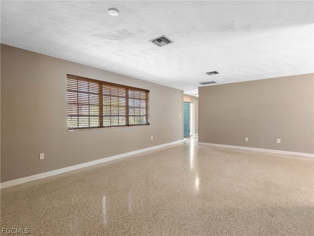 3517 Stuart CT, Fort Myers, FL 33901