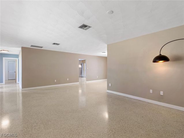 3517 Stuart CT, Fort Myers, FL 33901