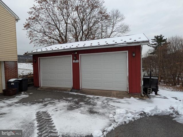 1250 VALLEY RD, Marysville, PA 17053