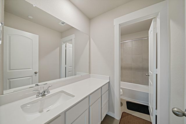 2218 Memory Oaks Drive, Tomball, TX 77375