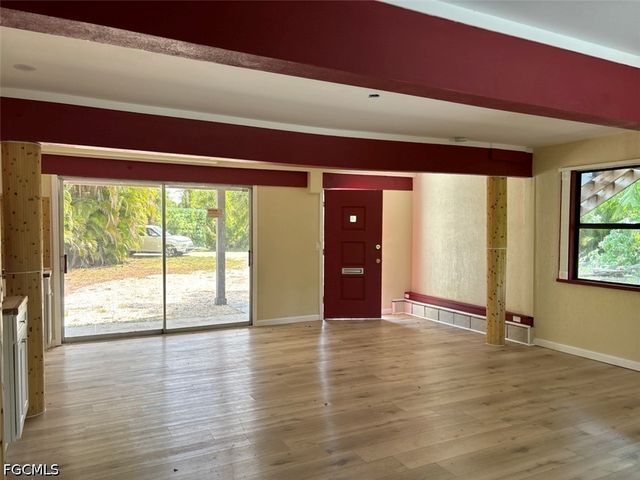 10925 Russell RD, Bokeelia, FL 33922