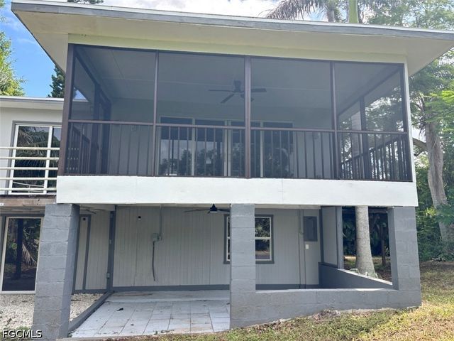 10925 Russell RD, Bokeelia, FL 33922