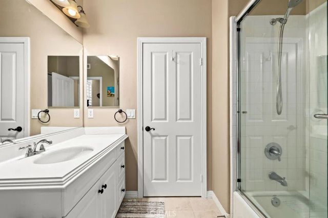 1470 Voyager, Tustin, CA 92782