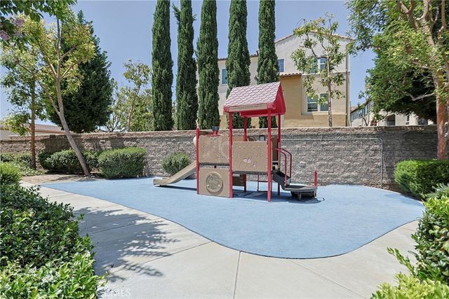 233 Camphor, Orange, CA 92868