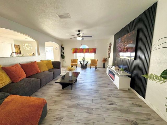 3142 WHISPERING TRAILS STREET, Winter Haven, FL 33884