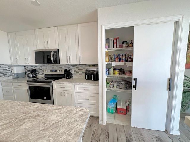 3142 WHISPERING TRAILS STREET, Winter Haven, FL 33884