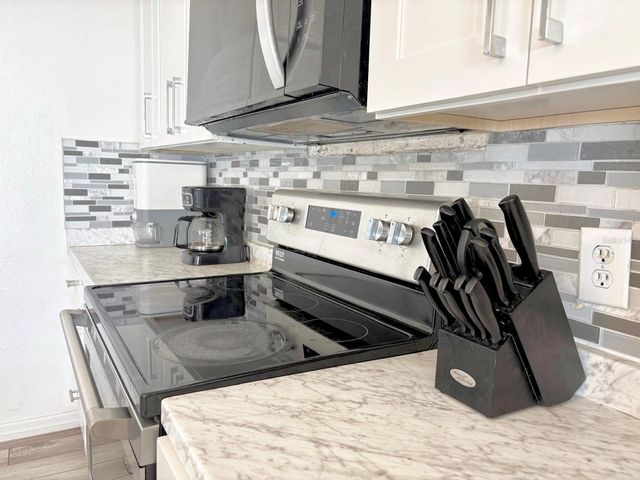 3142 WHISPERING TRAILS STREET, Winter Haven, FL 33884