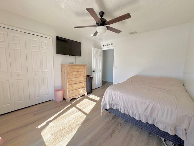 3142 WHISPERING TRAILS STREET, Winter Haven, FL 33884