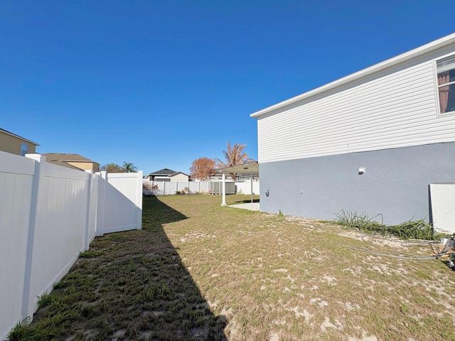 3142 WHISPERING TRAILS STREET, Winter Haven, FL 33884