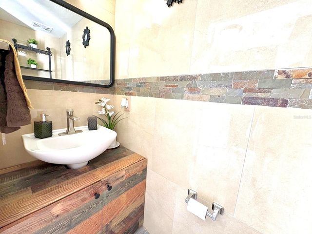 3142 WHISPERING TRAILS STREET, Winter Haven, FL 33884