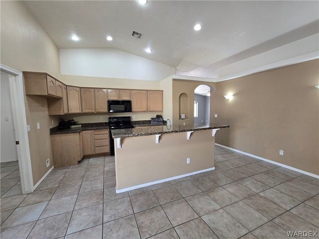 5119 S Amber Sands Drive, Fort Mohave, AZ 86426