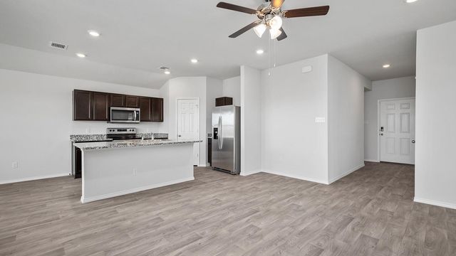 1212 Iron Horse DR, Killeen, TX 76549