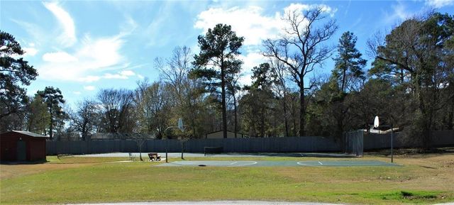 28 Wilderness Trail, Huntsville, TX 77340