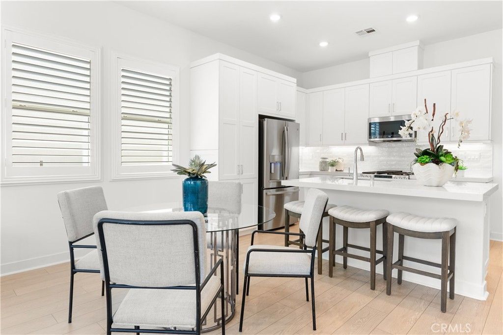 Image 2 of property listing at 806 Sunrise Road, Ladera Ranch, CA 92694