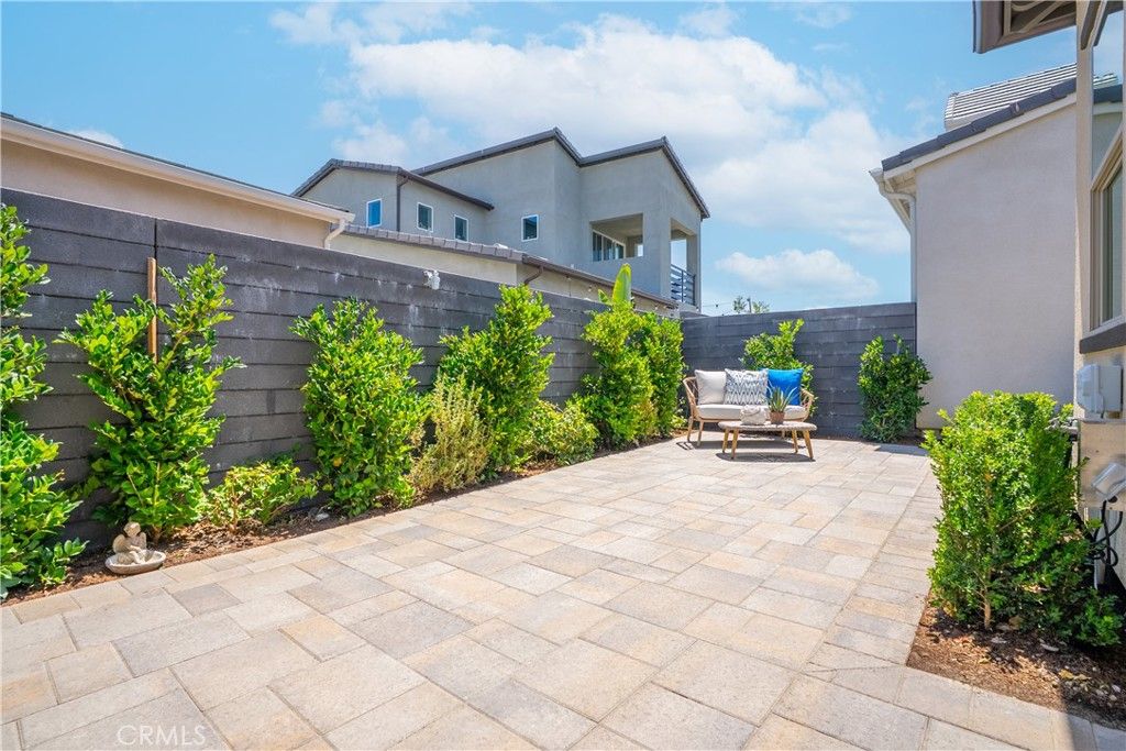 Image 3 of property listing at 806 Sunrise Road, Ladera Ranch, CA 92694