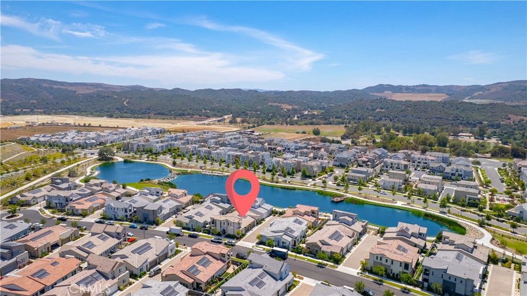 Image 30 of property listing at 806 Sunrise Road, Ladera Ranch, CA 92694