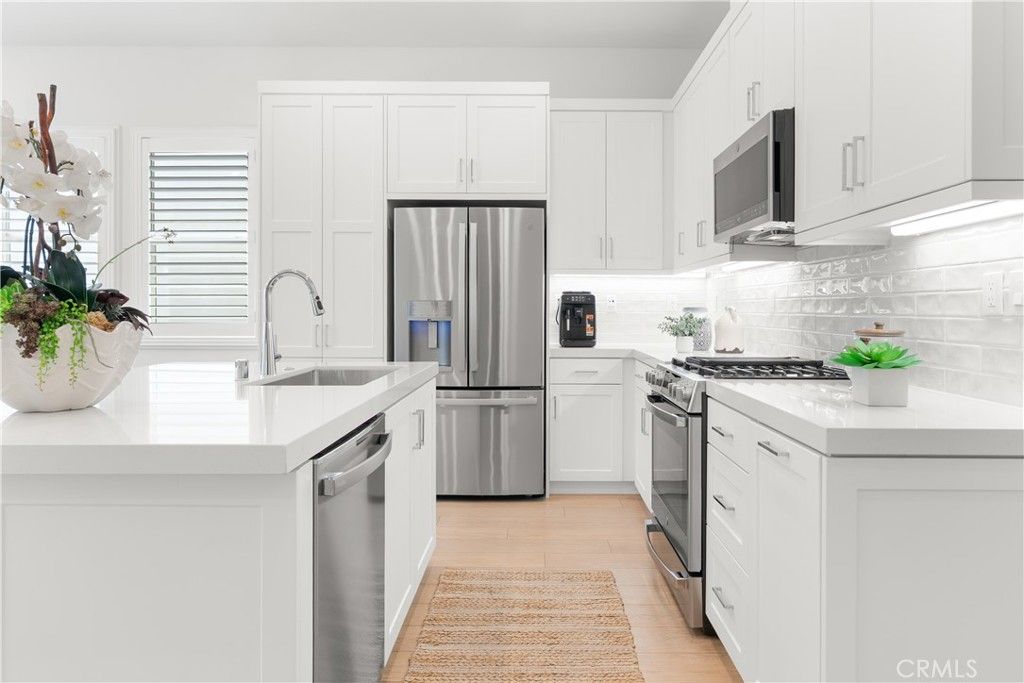 Image 7 of property listing at 806 Sunrise Road, Ladera Ranch, CA 92694