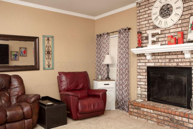 5607 FOXCROFT Drive, Amarillo, TX 79109