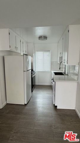 3729 Delmas Terrace, Los Angeles, CA 90034