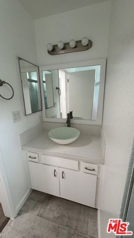 3729 Delmas Terrace, Los Angeles, CA 90034