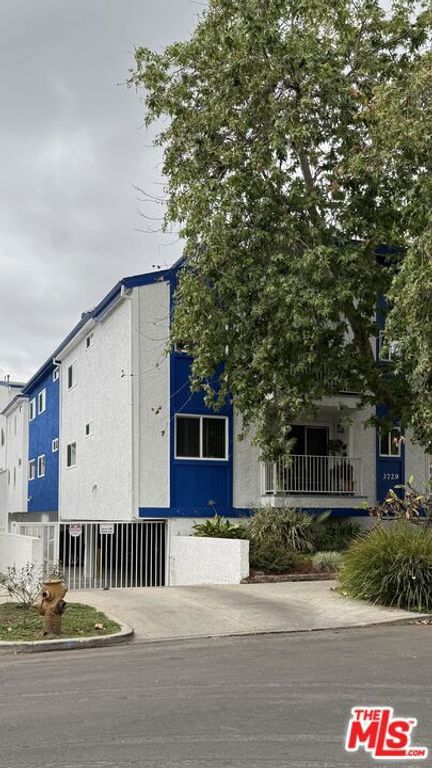 3729 Delmas Terrace, Los Angeles, CA 90034