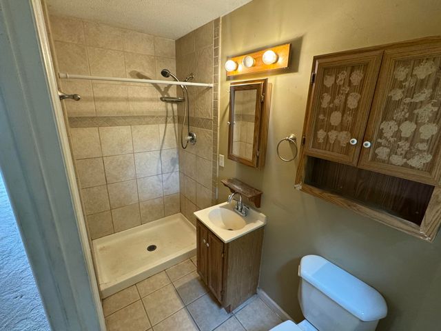 7709 E Village Lane, Hixson, TN 37343