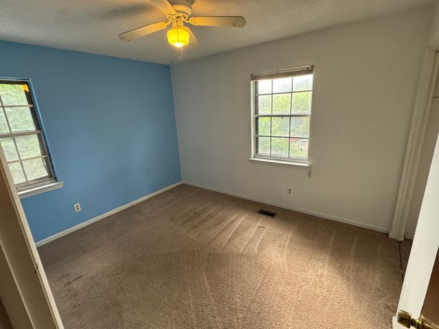 7709 E Village Lane, Hixson, TN 37343