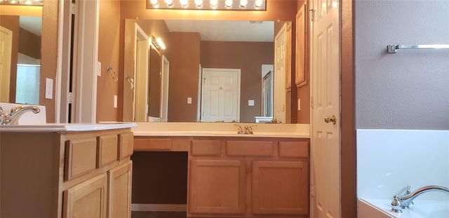 22106 Bridgestone Oak Drive, Spring, TX 77388