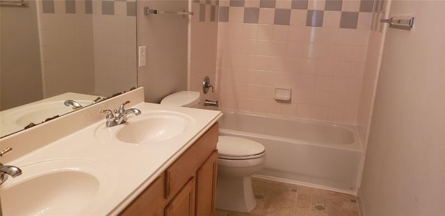 22106 Bridgestone Oak Drive, Spring, TX 77388