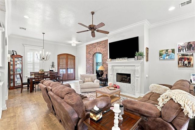 3734 Gray Willow Drive, Lake Charles, LA 70605