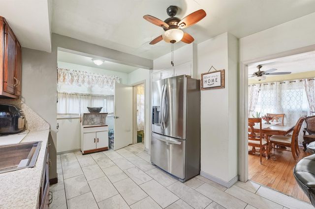 52 HARCOURT AVE, Bergenfield, NJ 07621