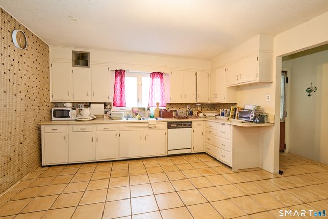 625 Clark Street, Bridgeport, CT 06606