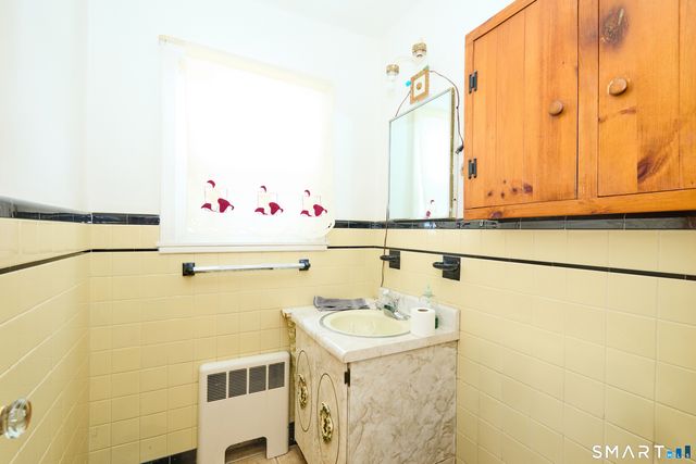 625 Clark Street, Bridgeport, CT 06606